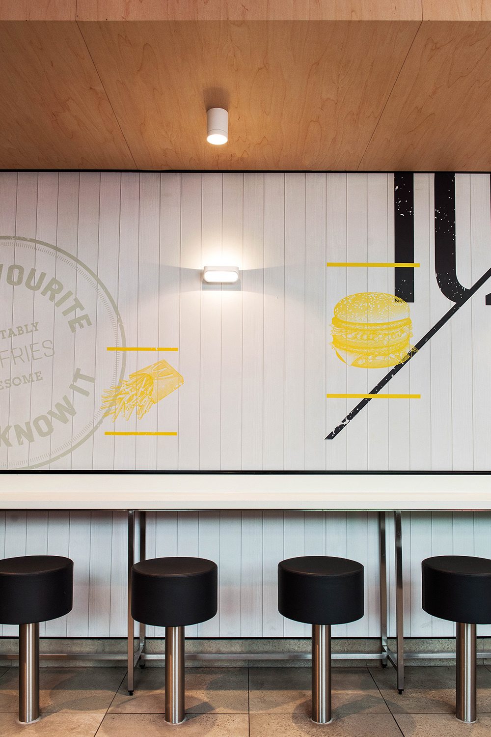 Hindley St Mc Donalds 021