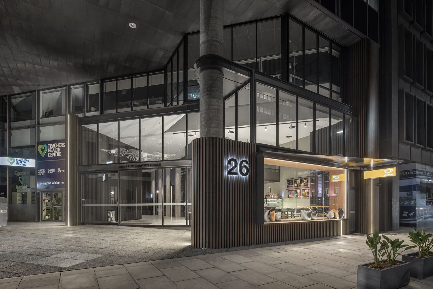 26 Flinders Exterior011